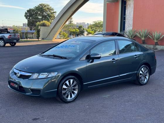 HONDA CIVIC 1.8 LXL 16V FLEX 4P AUTOMÁTICO HONDA CIVIC 1.8 LXL 16V FLEX 4P AUTOMÁTICO